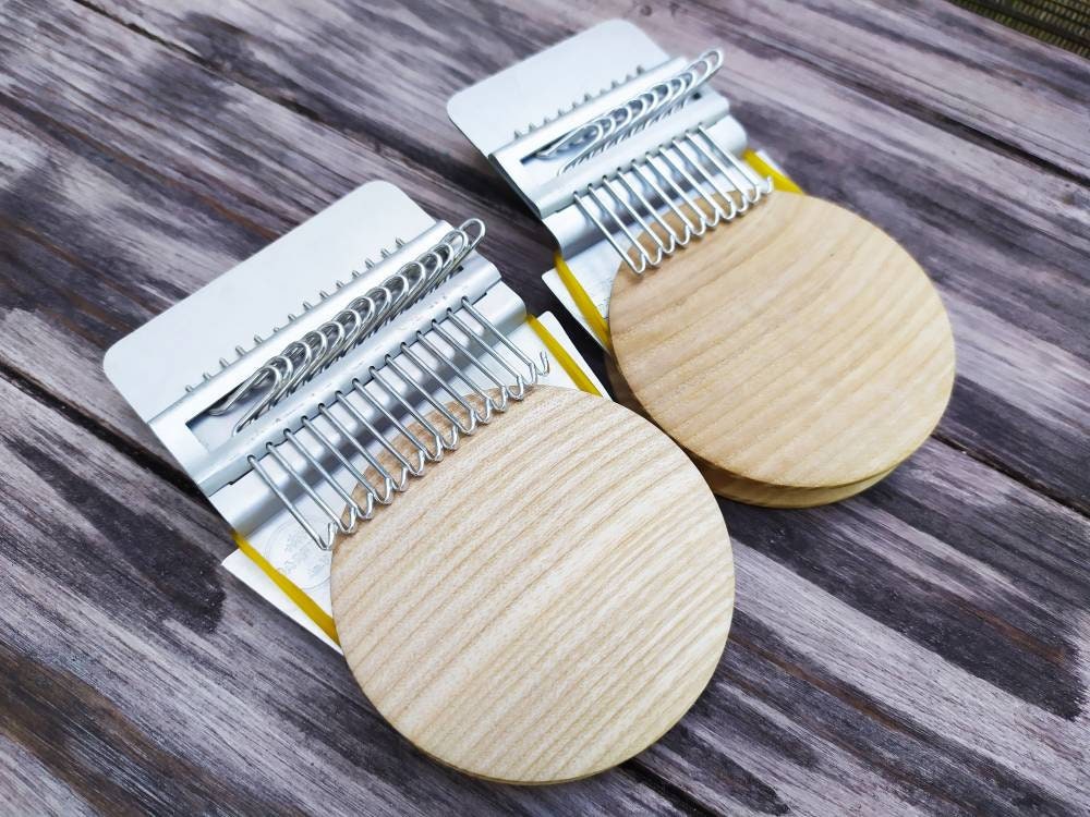 SchSin Small Weaving Loom Kit with 14 Hooks Portable Mini Darning Loom  Speedweve Type Weave Tool Beginners Quickly Mending Loom Machine DIY  Weaving