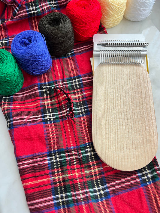 Cuptisserie Speedweve Style Darning Loom, Small Orange Weaving Loom for  Visible Mending Jeans, Weave Tool for DIY Artful Patterns, Repair Fabrics  (14