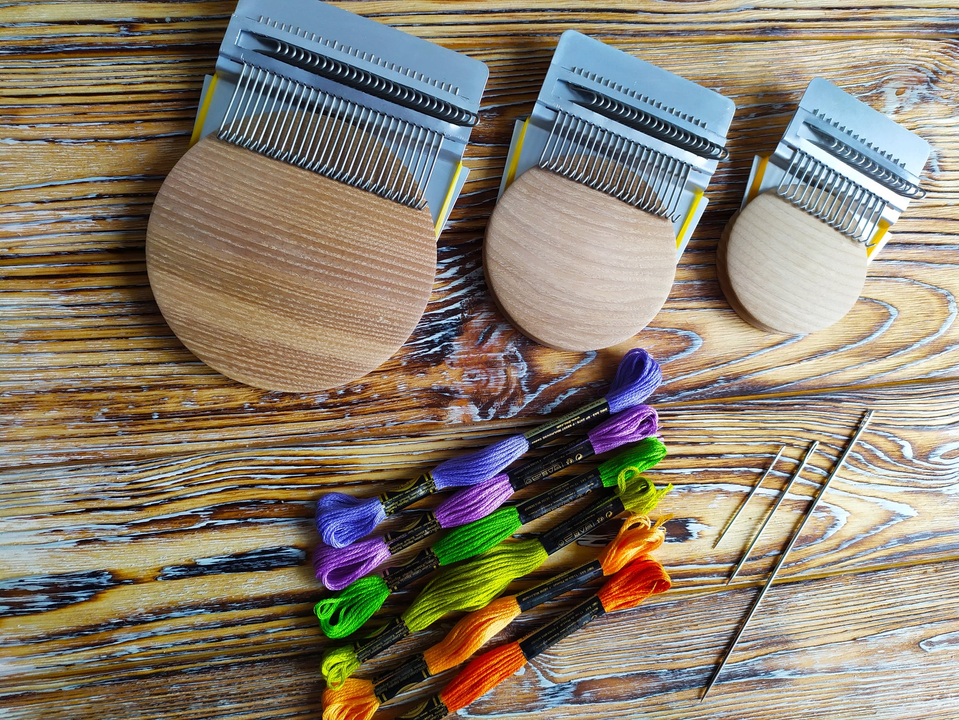 Set of three mending loom/tools 28 hooks, 21 hooks, 14 hooks/ Speedwev –  Small Loom